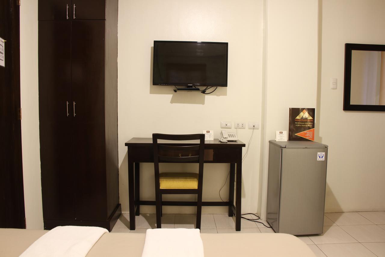 Imerex Plaza Hotel Angeles Esterno foto