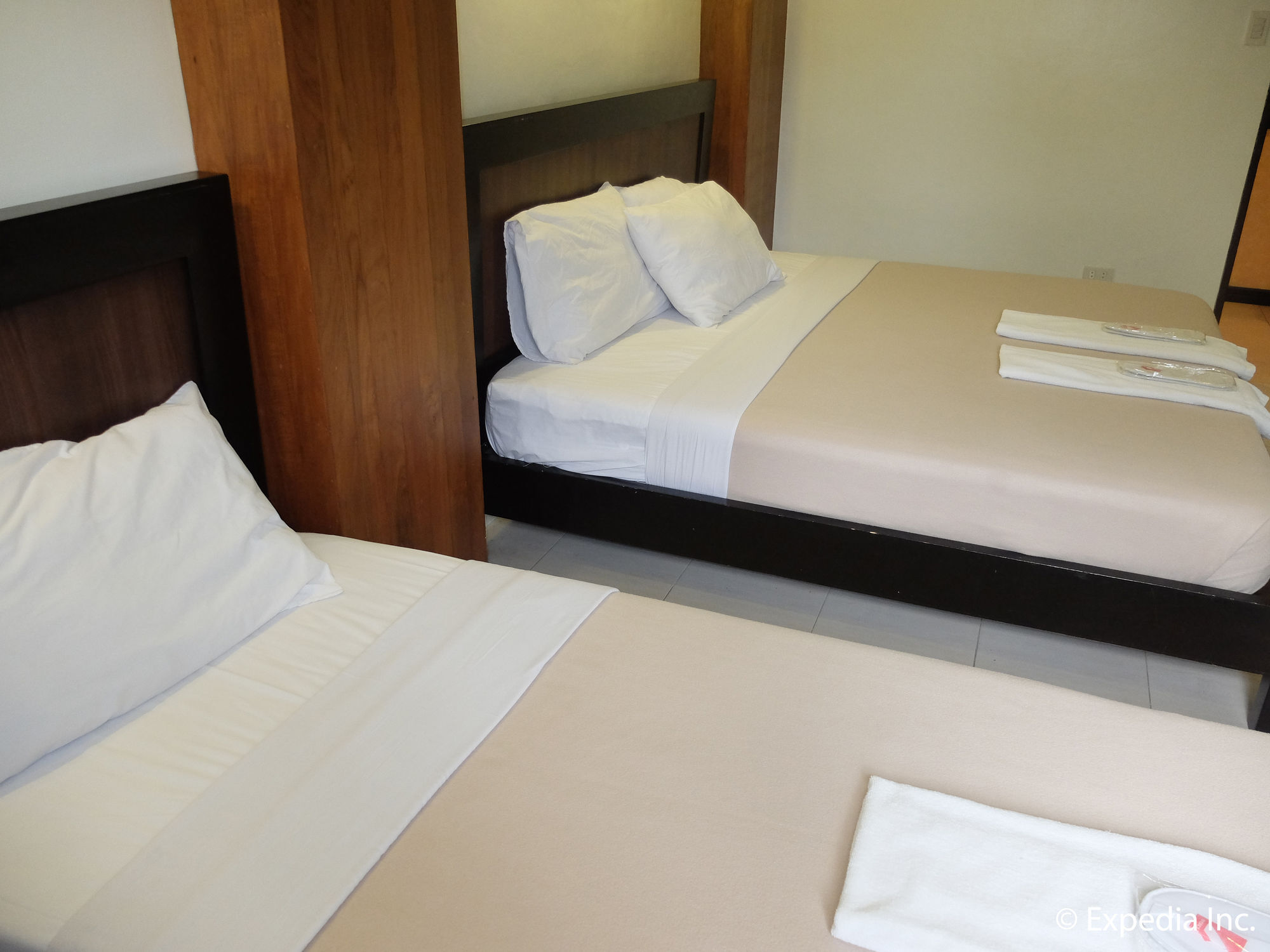 Imerex Plaza Hotel Angeles Esterno foto